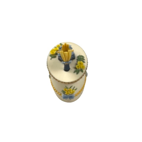 Willow Hall Colette Cream & Blue Victorian Shoe Yellow Flowers Trinket Box 3.5” - Picture 5 of 12